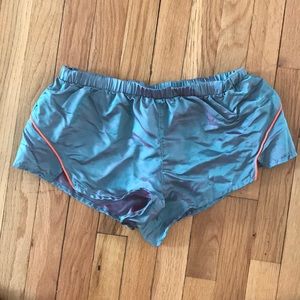 Running shorts